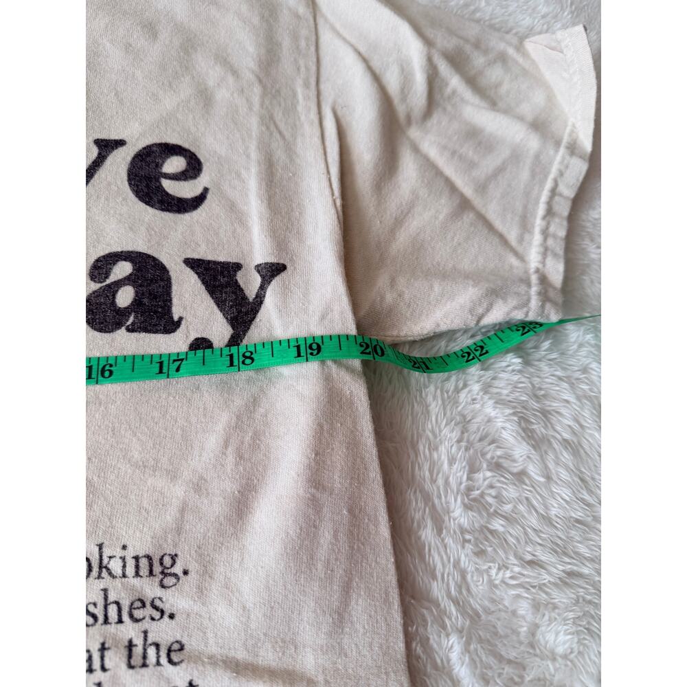 McDonald’s You Deserve a Break Today Retro Graphic Tee Small NWT - Picture 4 of 6